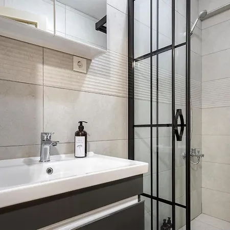 Апартаменты Convenience 2br Flat Wac 5 Min To Taksim Square *
